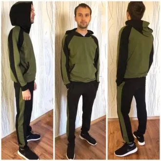 Мужской спортивный костюм