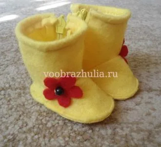 Сапожки для куклы Baby Born с цветком