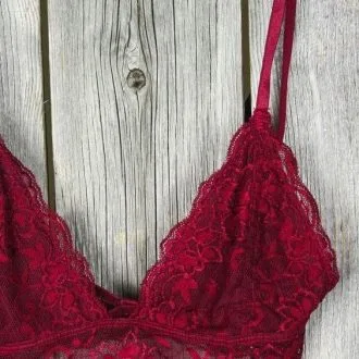 Асимметричный кружевной бралетт, размеры S-XL