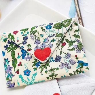 Декоративный конверт из ткани «Heart»