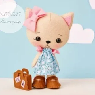 Фетровая мягкая игрушка Кошечка с бантиком
